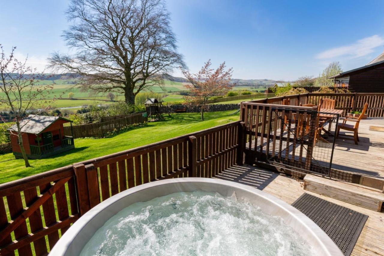Douglas Fir Lodge With Hot Tub Near Cupar Fife Luthrie Екстер'єр фото